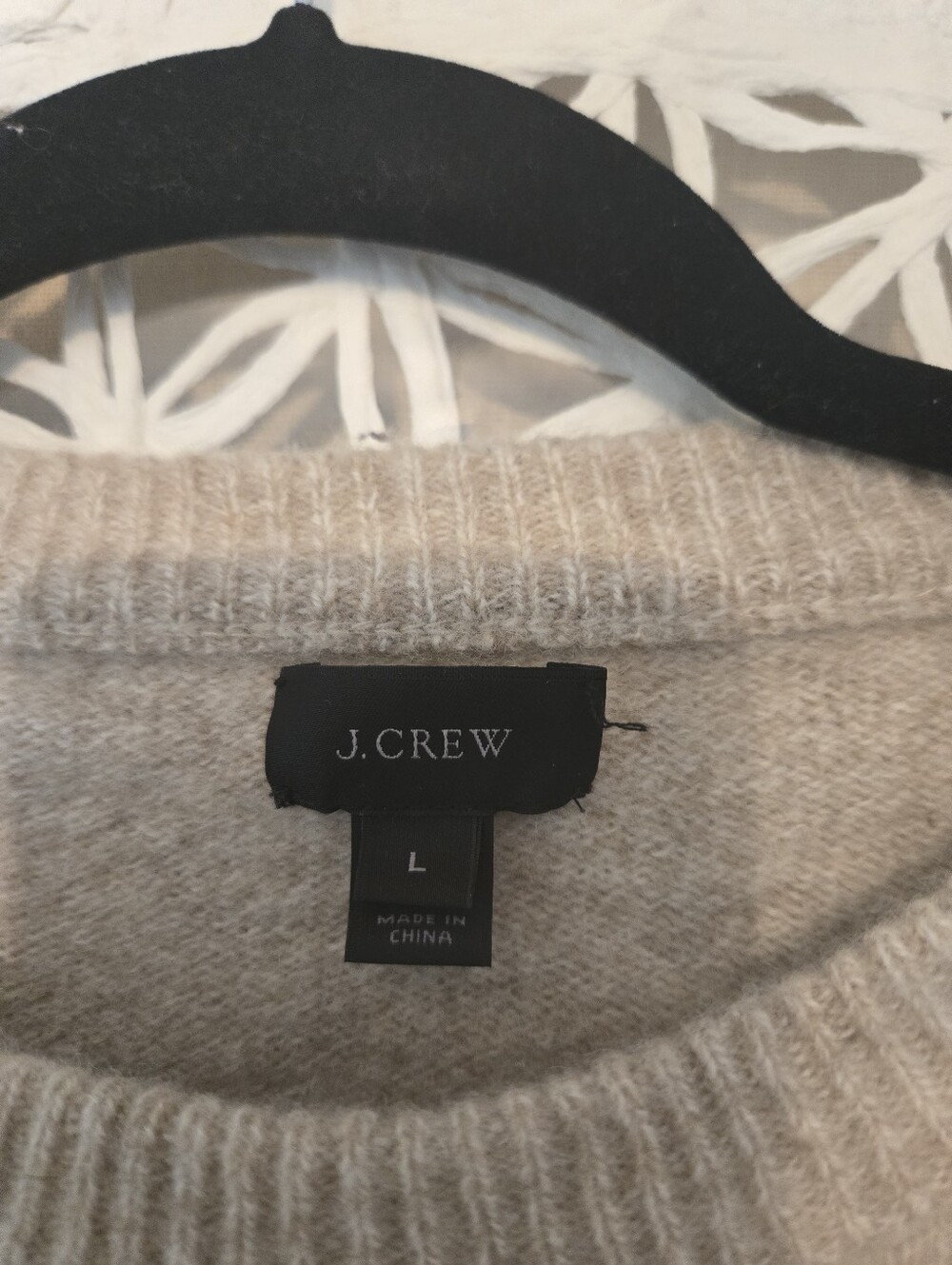 J. Crew Men's Neutral Beige Lamb Wool Crewneck Sweater Size Large. Small Hole - Picture 3 of 7
